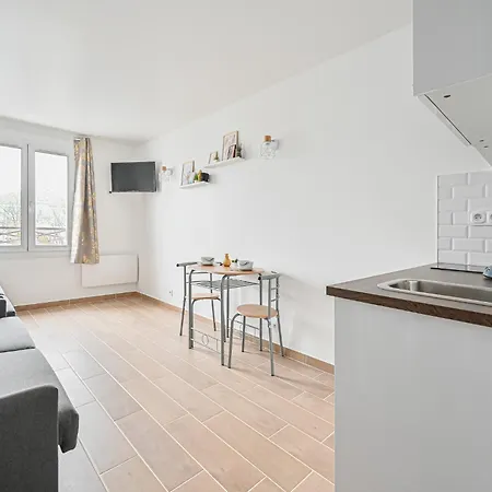 Le Cozybussy - 4 Pers - & Paris - Parking Apartament *