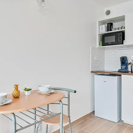 Le Cozybussy - 4 Pers - & Paris - Parking Apartament Bussy-Saint-Georges